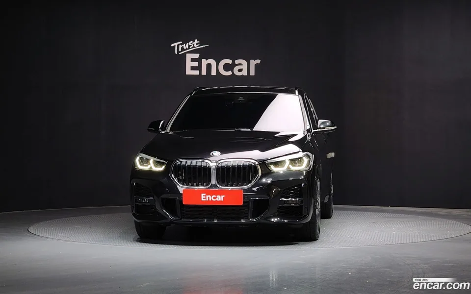 BMW X1 xDrive 20i M 2022 — миниатюра 3