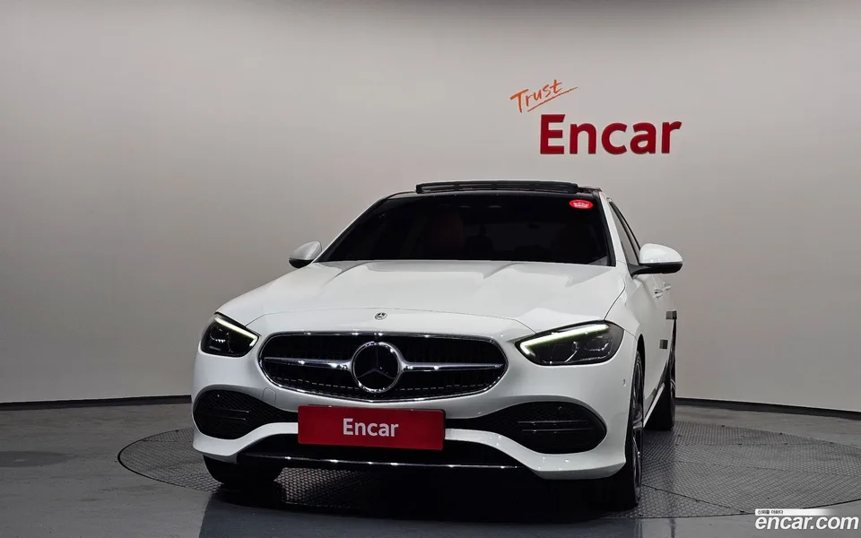 Mercedes-Benz C-Class C300 4MATIC 2023 — миниатюра 3