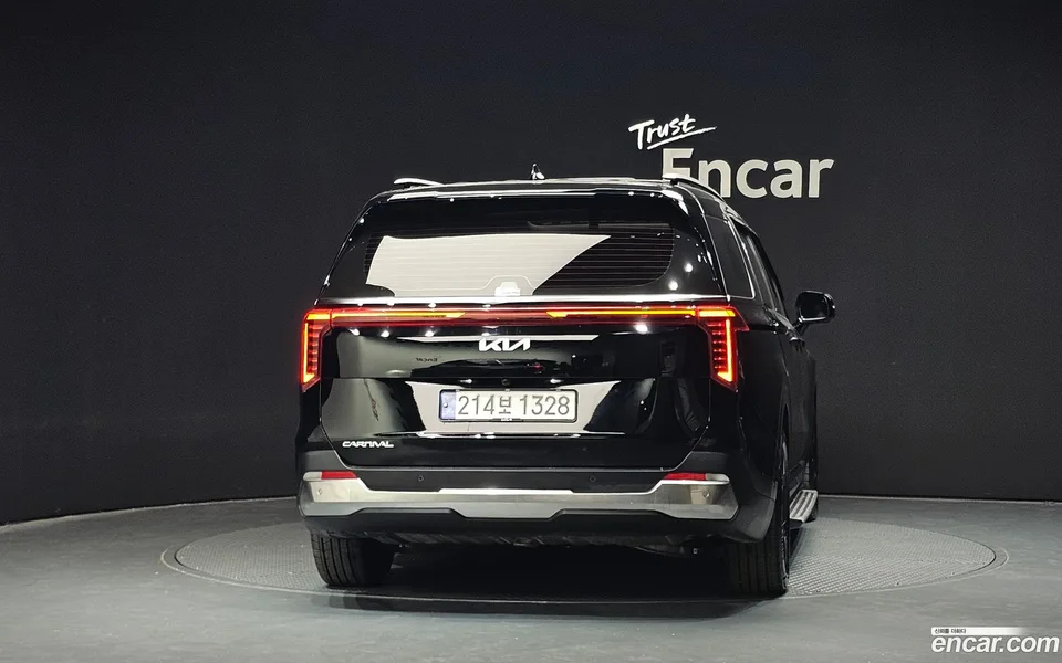 Kia Carnival 7 2024 — миниатюра 4