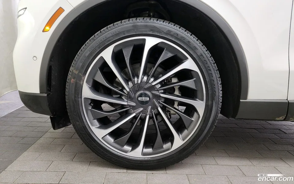 Lincoln Aviator 3.0 AWD 2023 — миниатюра 5