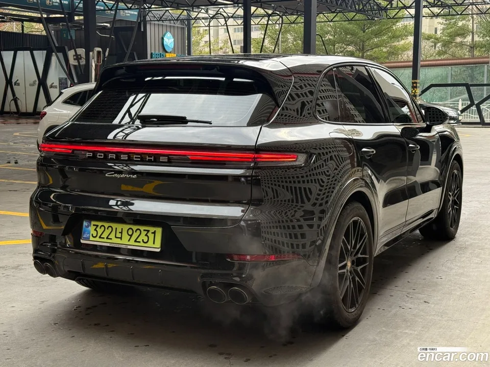 Porsche Cayenne 3.0 2025 — миниатюра 4