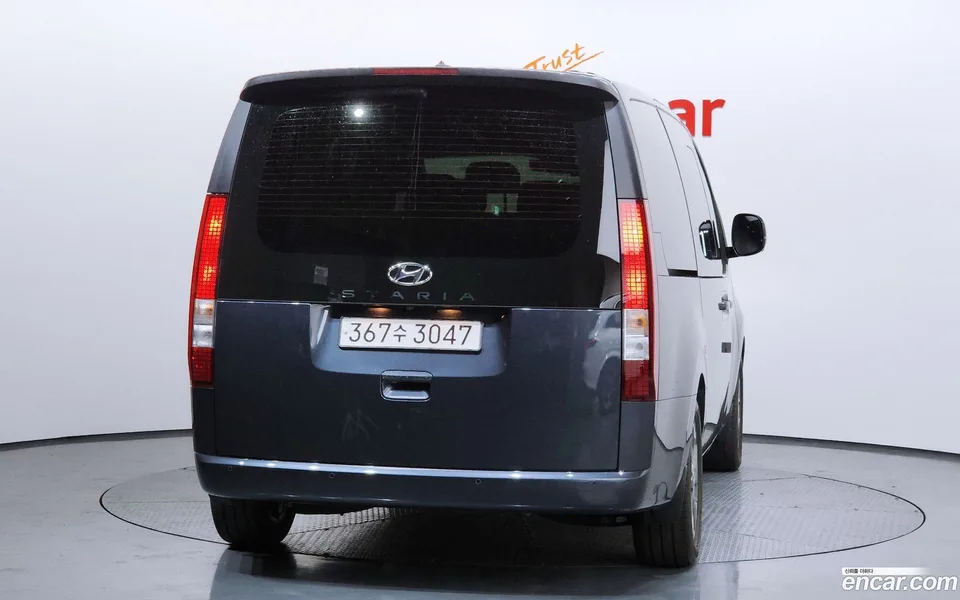 Hyundai Staria 9 2023 — миниатюра 4
