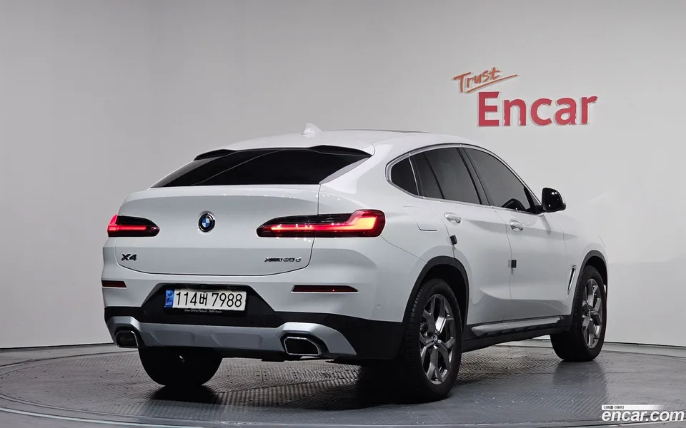 BMW X4 xDrive20d xLine 2022 — миниатюра 2