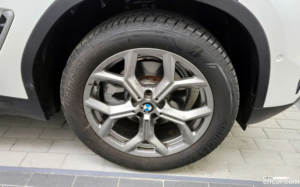 BMW X4 xDrive20d xLine 2022 — миниатюра 5