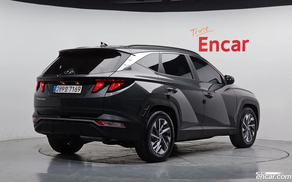 Hyundai Tucson 2.0 2WD 2022 — миниатюра 2