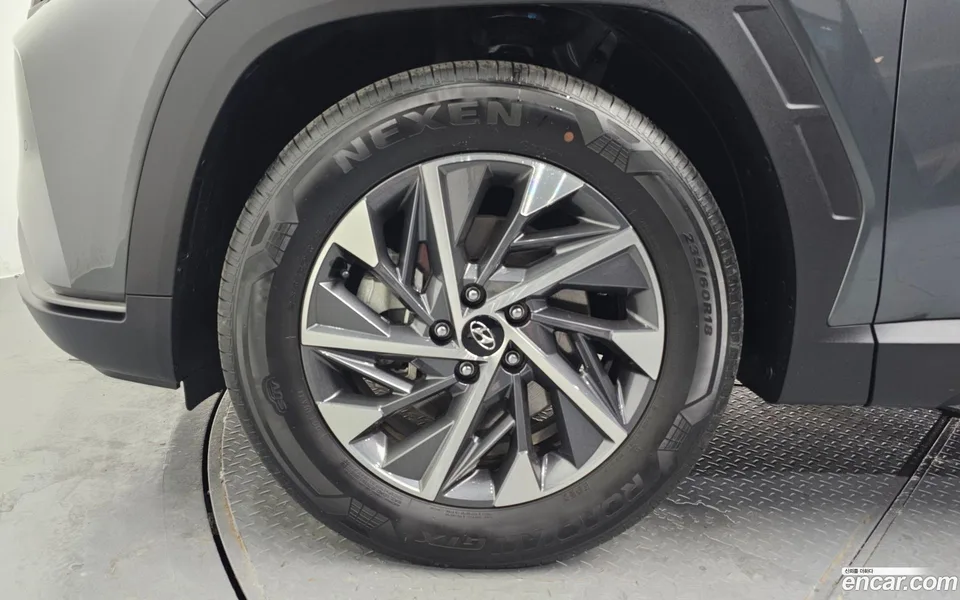Hyundai Tucson 2.0 2WD 2022 — миниатюра 5