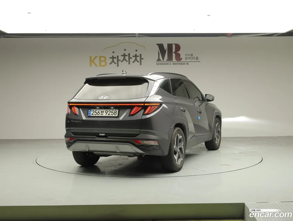 Hyundai Tucson 1.6 2WD 2022 — миниатюра 3