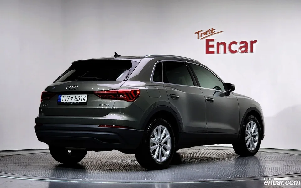 Audi Q3 35 TDI 2023 — миниатюра 2