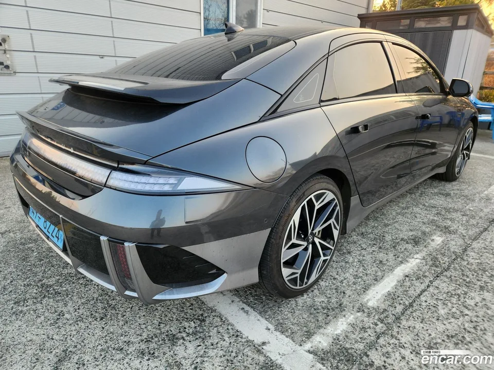 Hyundai Ioniq 6 2023 — миниатюра 2
