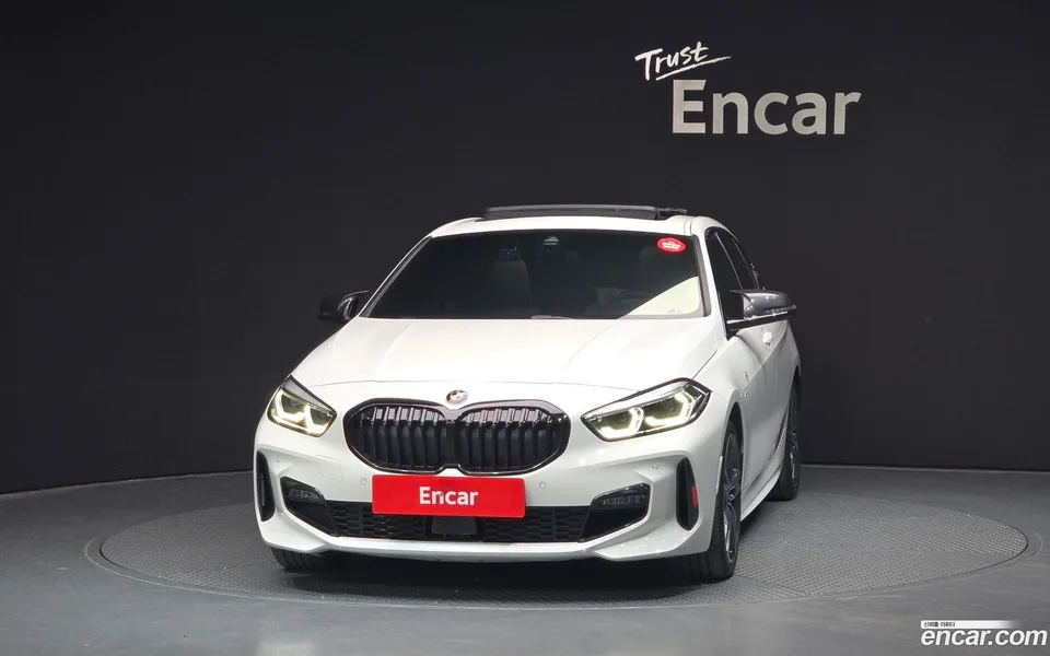 BMW 1 Series 120i M 2022 — миниатюра 3