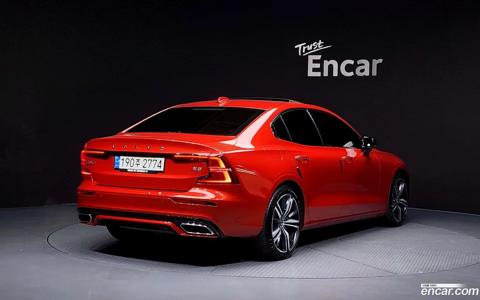 Volvo S60 B5 R- 2022 — миниатюра 2
