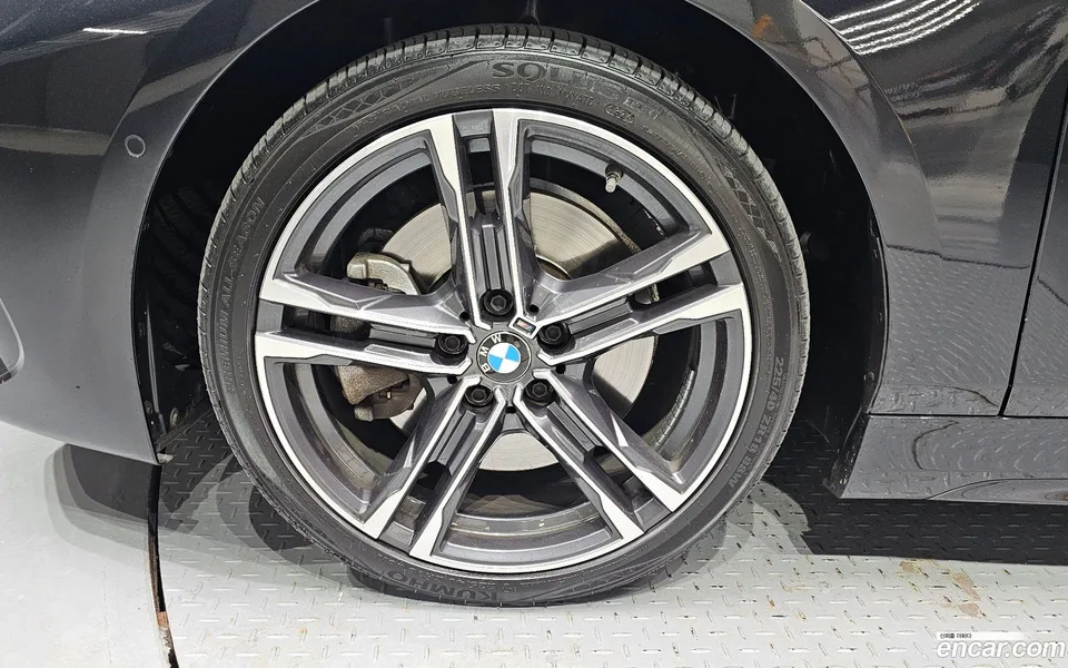 BMW 1 Series 120i M 2022 — миниатюра 5