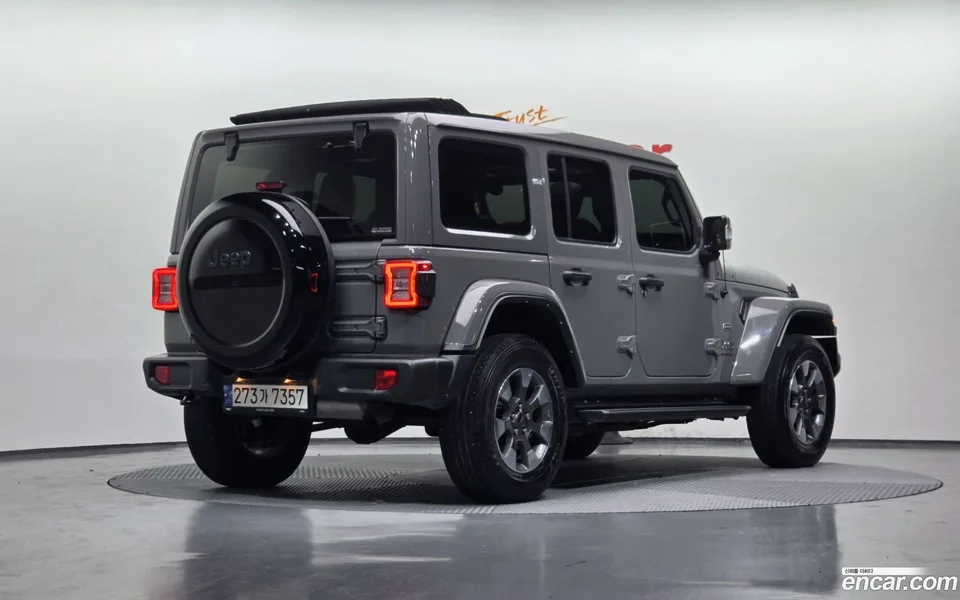 Jeep Wrangler 2.0 4 2023 — миниатюра 2