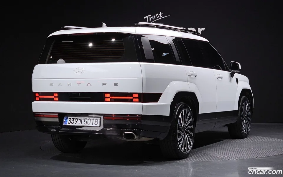 Hyundai Santa Fe 2.5T 4WD 2023 — миниатюра 2