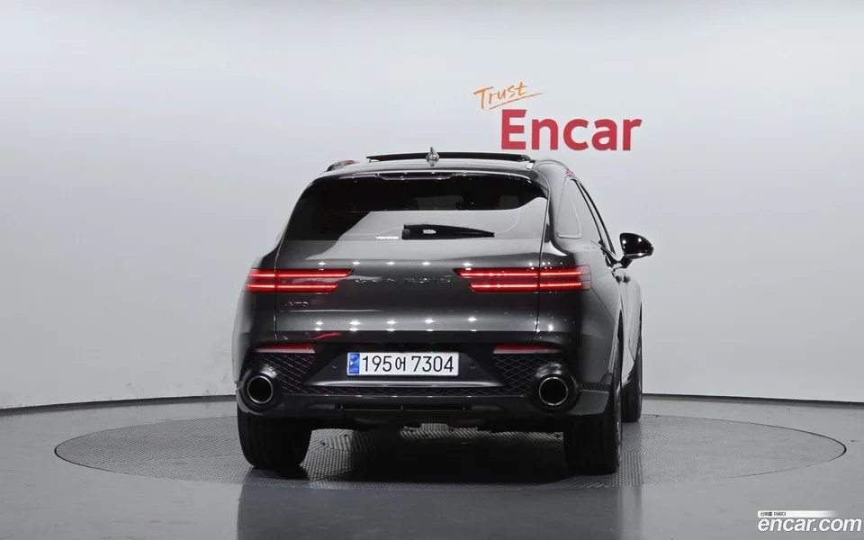 Genesis GV70 2.5T 2WD 2023 — миниатюра 4