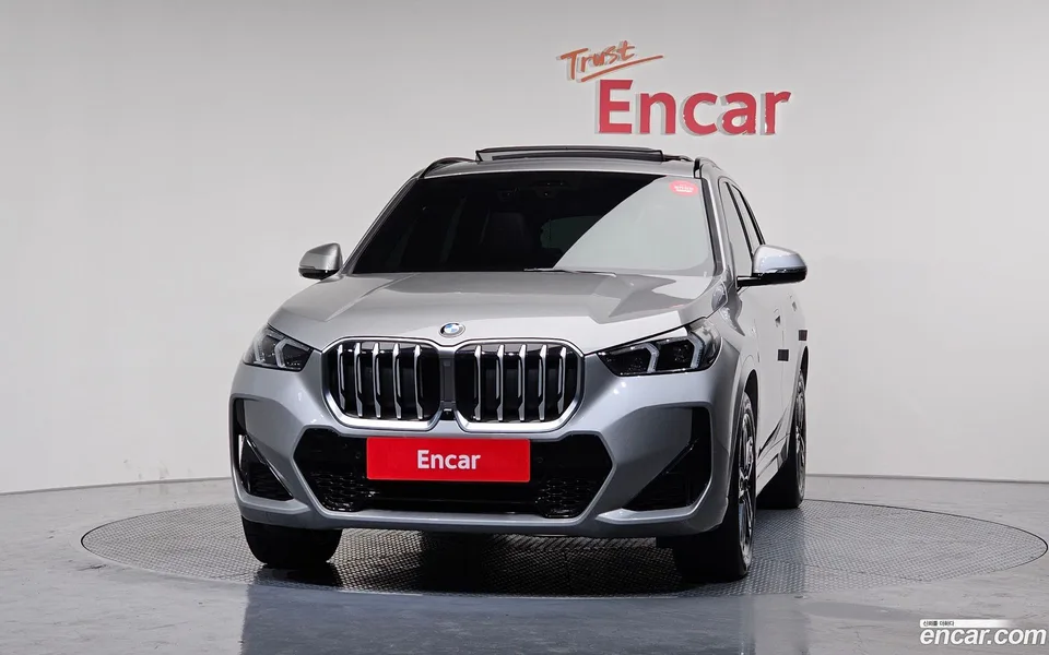 BMW X1 sDrive 20i M 2023 — миниатюра 3