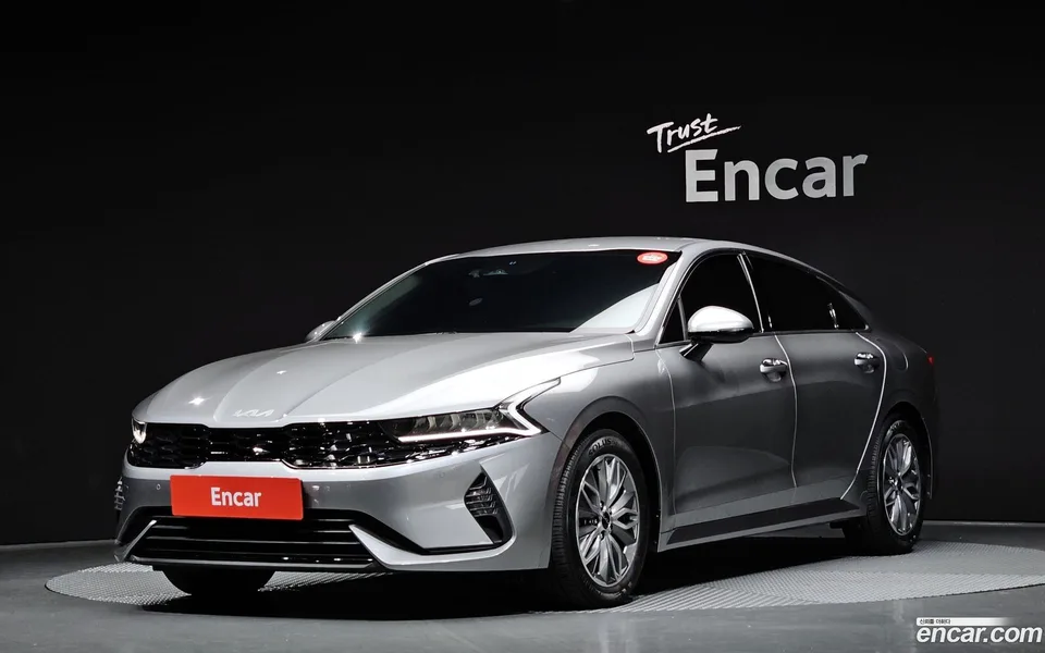 Kia K5 Hybrid 2023 — фото 1, купить с доставкой в Москву