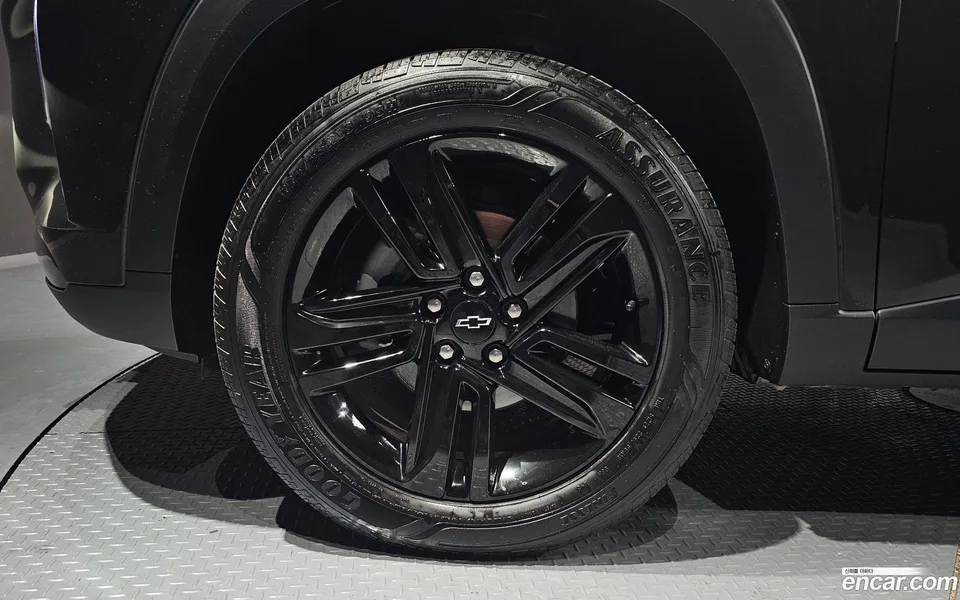 Chevrolet Trax Crossover 1.2 ACTIV 2023 — миниатюра 5