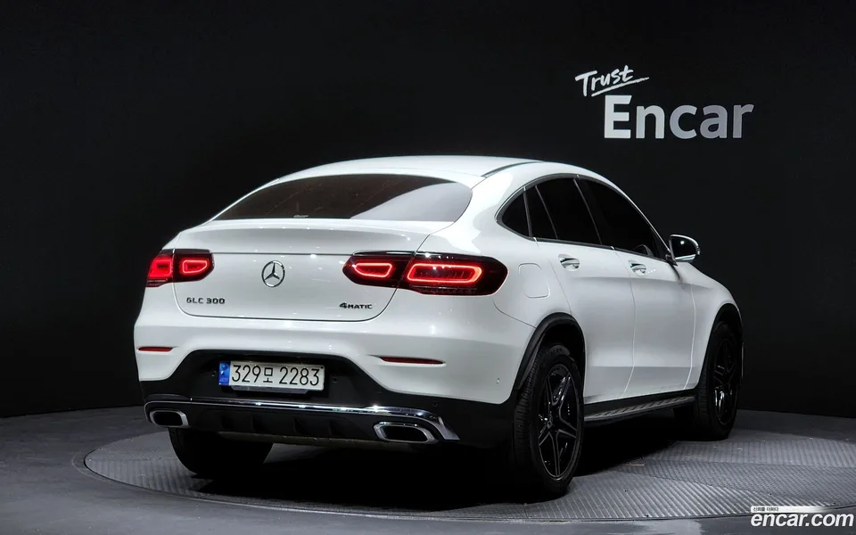 Mercedes-Benz GLC-Class GLC300 4MATIC 2023 — миниатюра 2