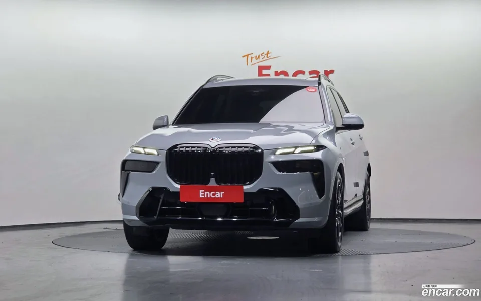 BMW X7 xDrive 40i M 6 2024 — миниатюра 3