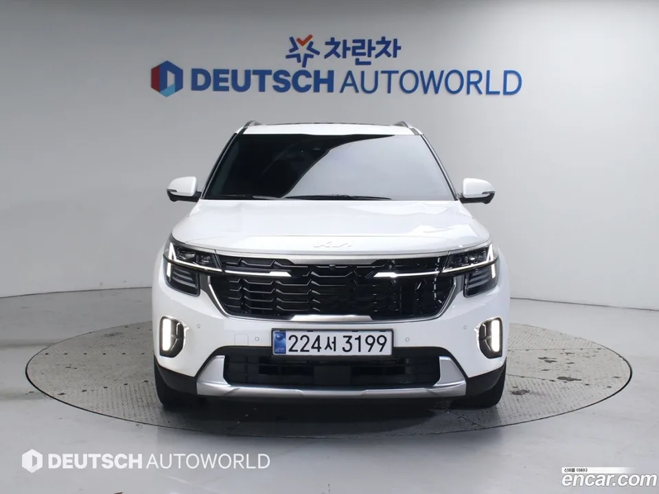 Kia Seltos 2.0 2WD 2023 — миниатюра 3