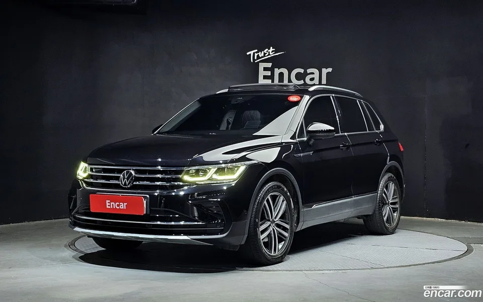 Volkswagen Tiguan 2.0 TDI 2022 — фото 1, купить с доставкой в Москву