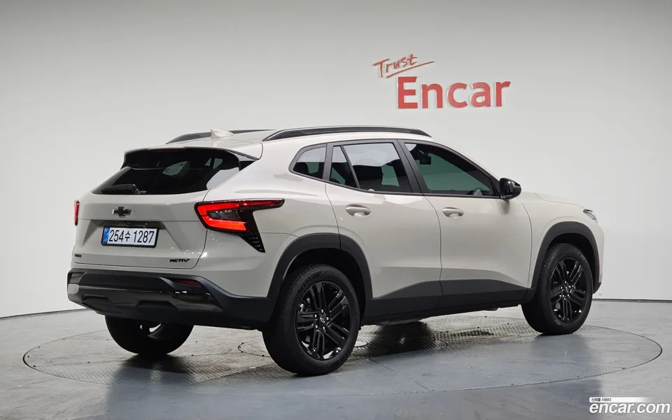 Chevrolet Trax Crossover 1.2 ACTIV 2025 — миниатюра 2