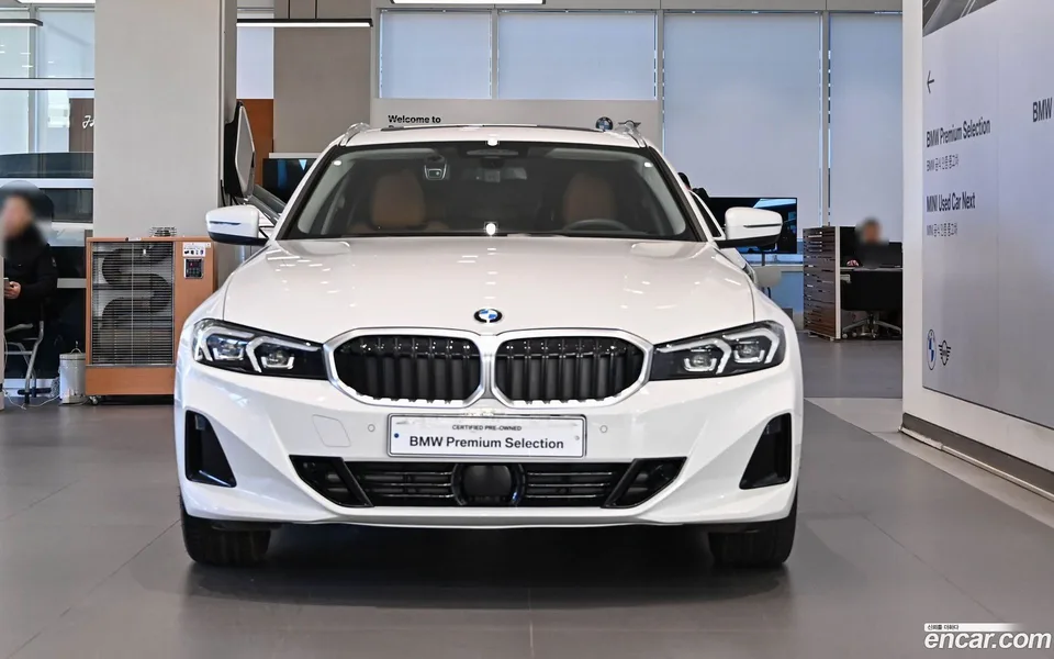 BMW 3 Series 320i 2025 — миниатюра 2