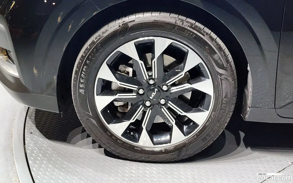 Kia Carnival 9 2022 — миниатюра 5