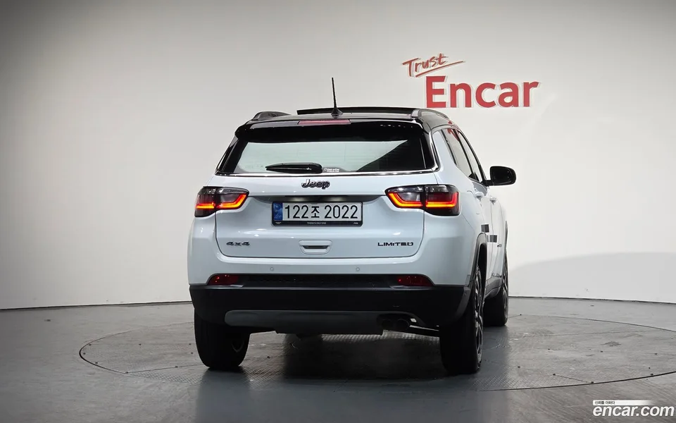 Jeep Compass 2.4 AWD 2022 — миниатюра 4
