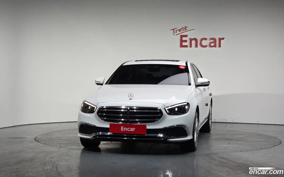 Mercedes-Benz E-Class E220d 4MATIC 2022 — миниатюра 3