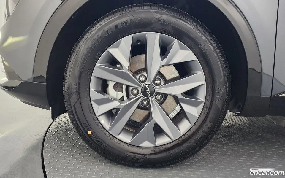 Kia Sportage 1.6 2WD 2024 — миниатюра 5