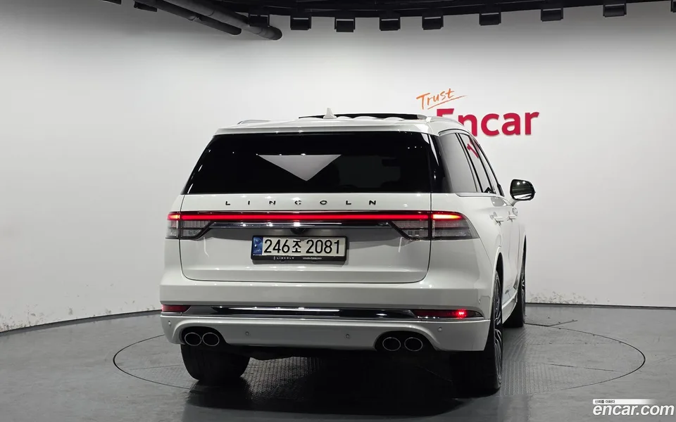 Lincoln Aviator 3.0 AWD 2023 — миниатюра 4
