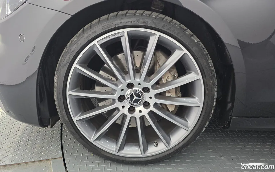 Mercedes-Benz E-Class E350 4MATIC AMG Line 2022 — миниатюра 5