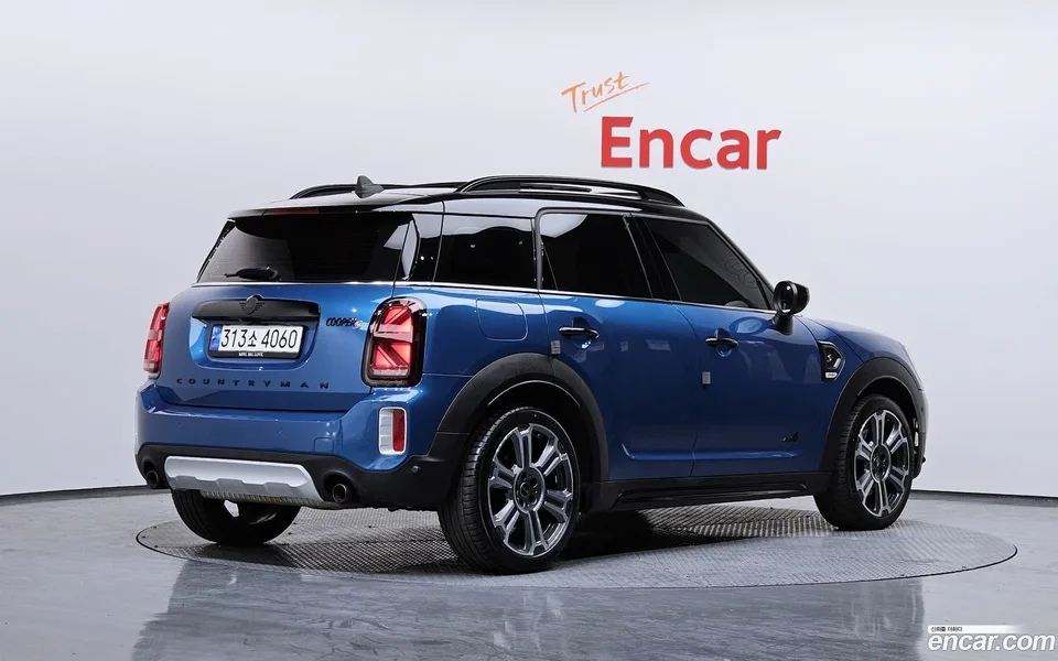 MINI Cooper S Countryman ALL4 2023 — миниатюра 2