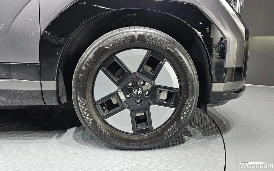 Hyundai Santa Fe HEV 1.6 2WD 2023 — миниатюра 5