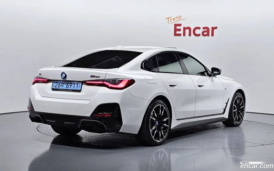 BMW i4 M50 2022 — миниатюра 2