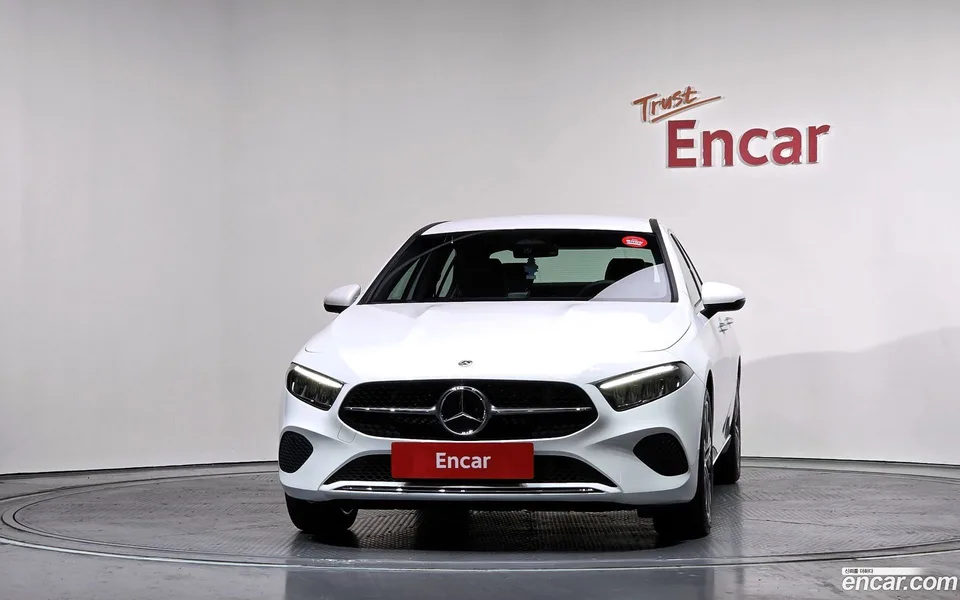 Mercedes-Benz A-Class A220 2025 — миниатюра 3