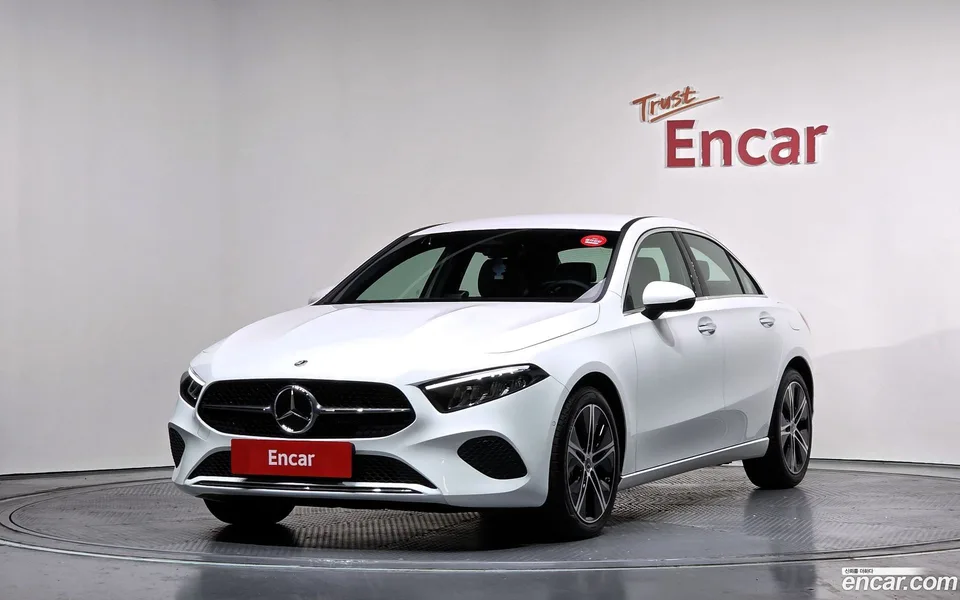Mercedes-Benz A-Class A220 2025 — фото 1, купить с доставкой в Москву