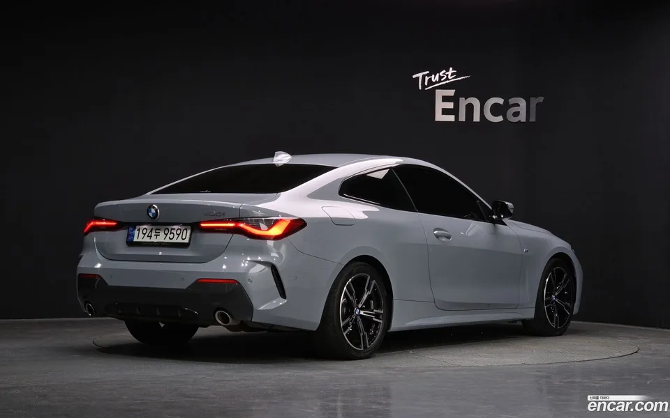 BMW 4 Series 420i M 2022 — миниатюра 2