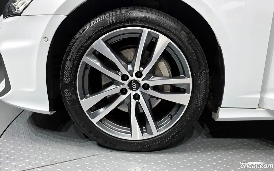 Audi A6 45 TFSI 2022 — миниатюра 5