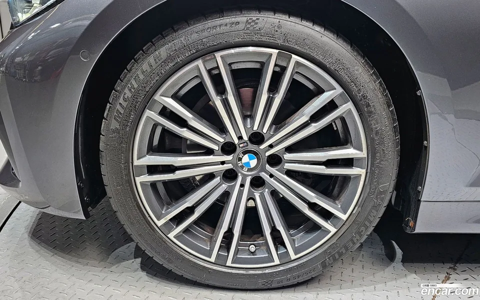BMW 3 Series 320i M 2022 — миниатюра 5