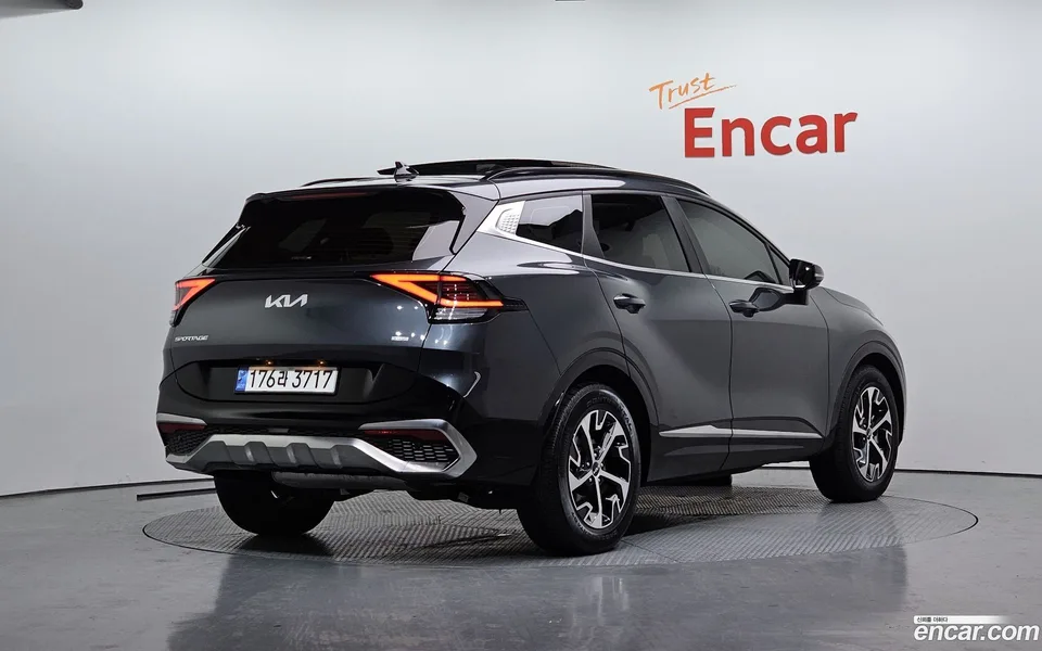 Kia Sportage Hybrid 2WD 2022 — миниатюра 2