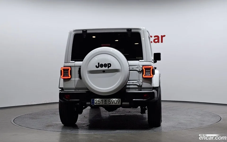 Jeep Wrangler 2.0 4 2023 — миниатюра 4