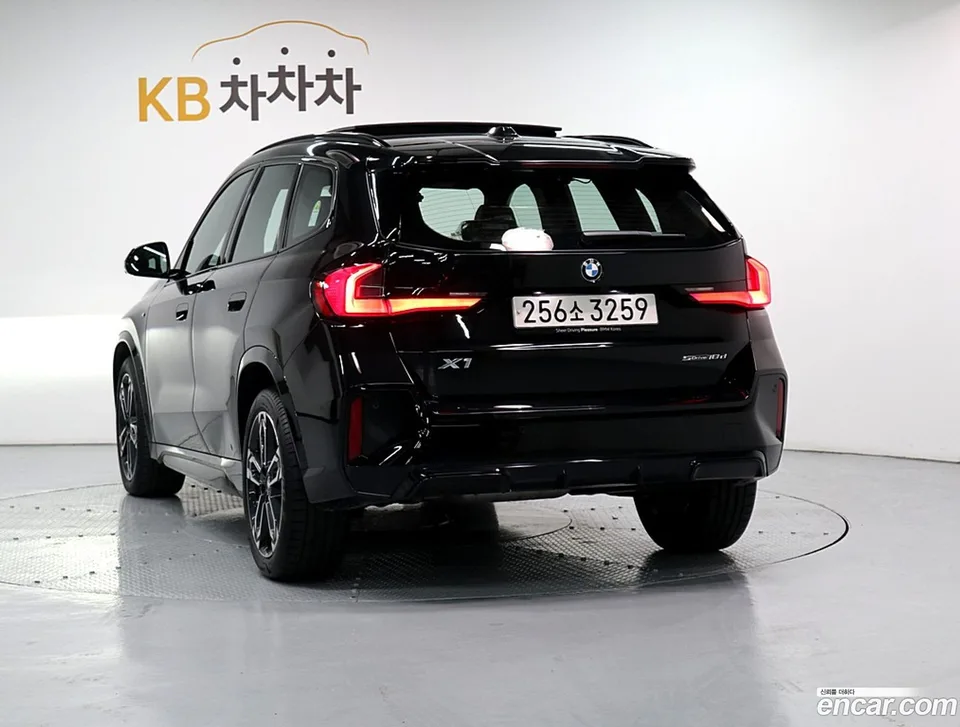 BMW X1 sDrive 18d M 2024 — миниатюра 4