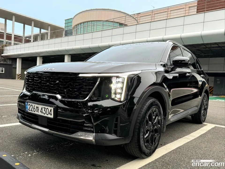 Kia Sorento HEV 1.6 2WD 2025 — фото 1, купить с доставкой в Москву