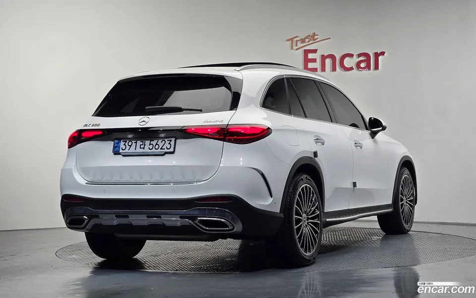 Mercedes-Benz GLC-Class GLC300 4MATIC AMG Line 2023 — миниатюра 2