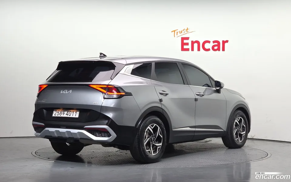 Kia Sportage 2.0 4WD 2023 — миниатюра 2