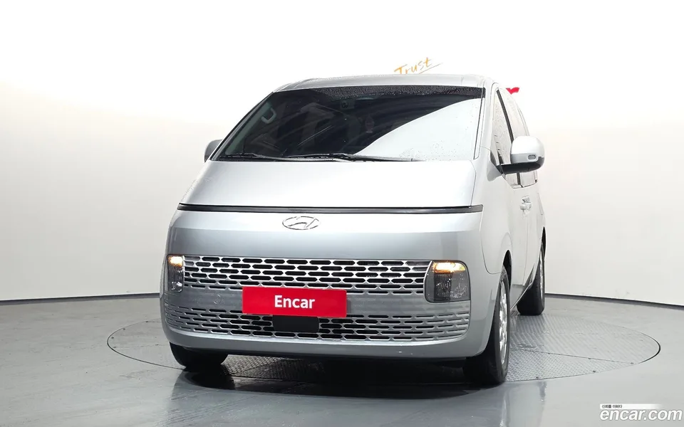 Hyundai Staria 4WD 9 2023 — миниатюра 3