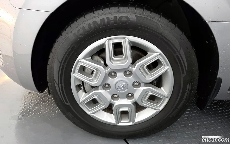 Hyundai Staria 4WD 9 2023 — миниатюра 5